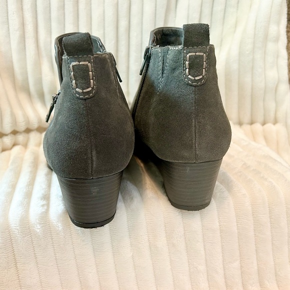 Earth Conway Maple Two tone leather zip detail comfort booties size 10 - Picture 8 of 10